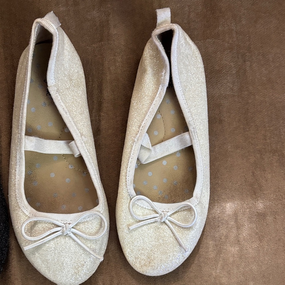Cat & Jack Glittery Ivory Dress Shoes